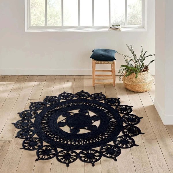 Hand Braided Black Jute Scalloped Round Area Rug - Image 2