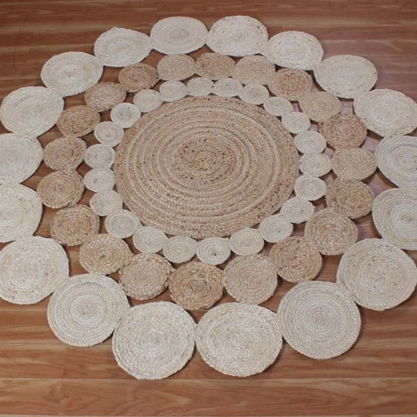 Hand Braided Scalloped Beige Round Area Jute Rug - Image 3