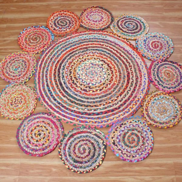 Hand Braided Cotton And Jute Multicolor Scalloped Rug - Image 3