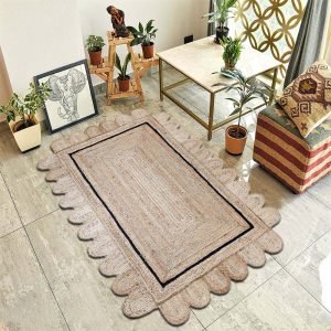 Hand Braided Scalloped Beige Jute Large Rug