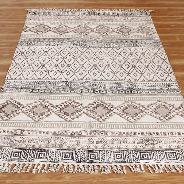 Cotton Handmade Geometric Dining Area Rug - Image 3