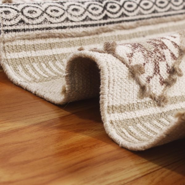 Cotton Handmade Geometric Dining Area Rug - Image 4