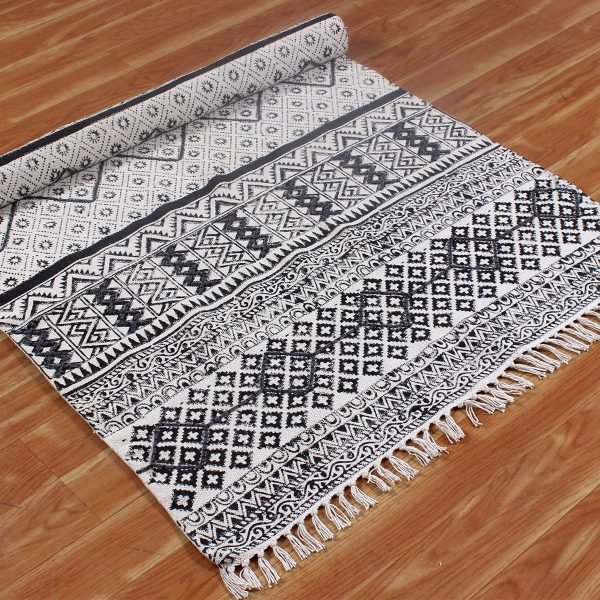 Handmade Cotton Gray Geometric Home Decor Carpet - Image 5