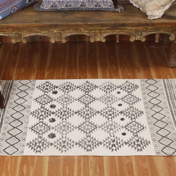 Handmade Geometric Cotton Living Room Rug - Image 3
