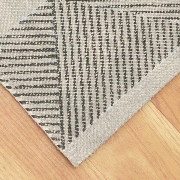 Handmade Gray cotton Interior Decor Rug - Image 5