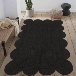 Elegant Scalloped Hand-Braided Jute Area Rug – Large Size